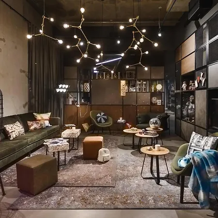 Moxy Dresden Neustadt-2