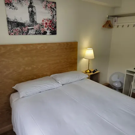 Homefield Lodge-2