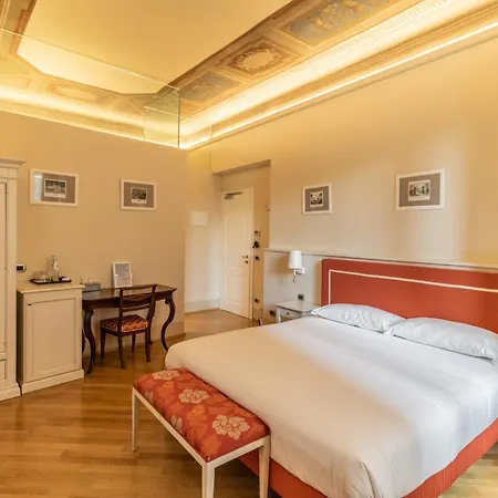 Casa Isolani Guest House Piazza Maggiore 1-3