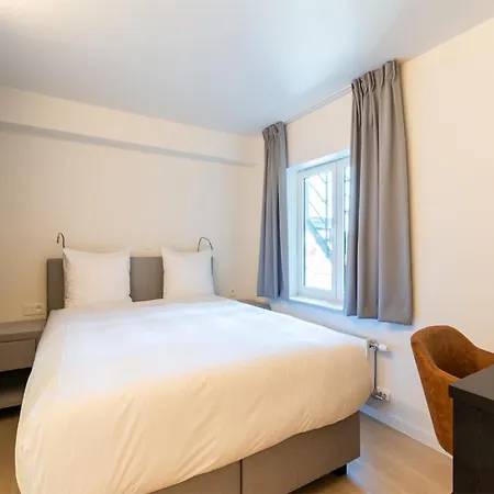 Lace Hotel-3