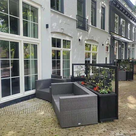 Hotel Bom-2