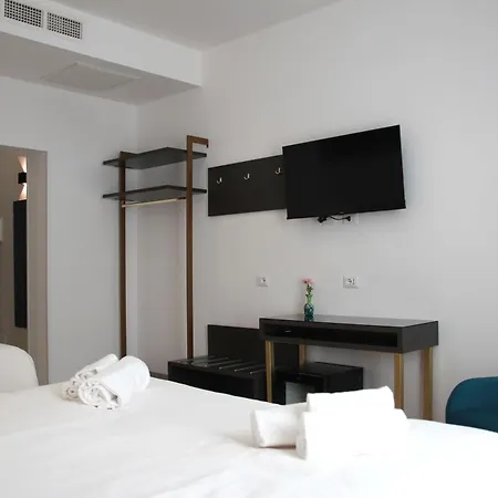 Joyful 148 Luxury Guest House-2