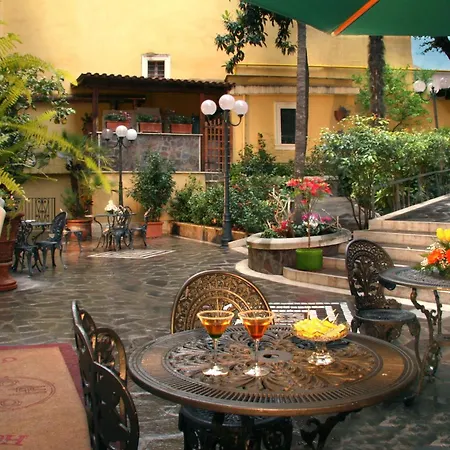 Hotel Villa San Lorenzo Maria-3