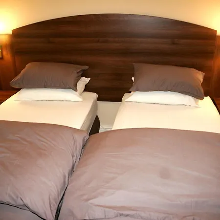 The Railway Tavern Hotel-2