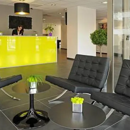 Lagrange Aparthotel Lyon Lumiere-3