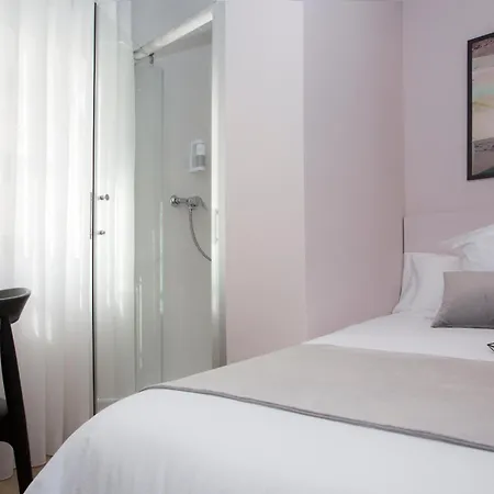 Palacios Rooms-3