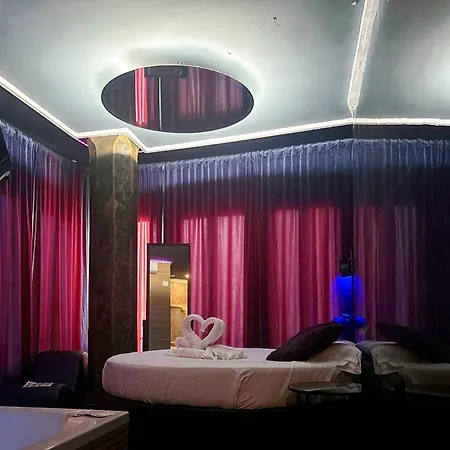 Utopia Alicante - Hotel Boutique Para Adultos-3