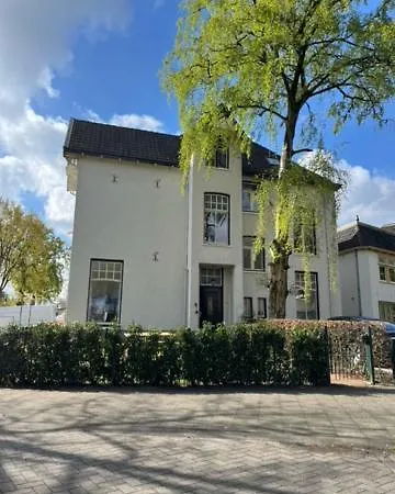 Luxe Kamer In Stadsvilla, Gratis Parkeren!-3