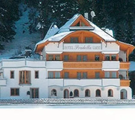 Hotel Garni Pradella-3