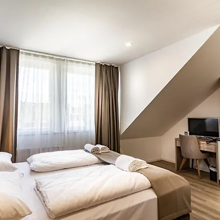 Sleep Inn Duesseldorf-3