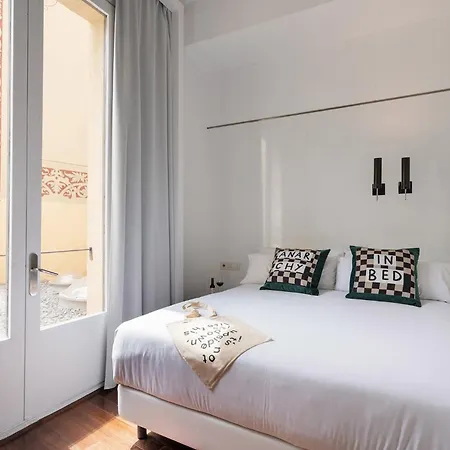 Chic&Basic Born Boutique Hotel-2