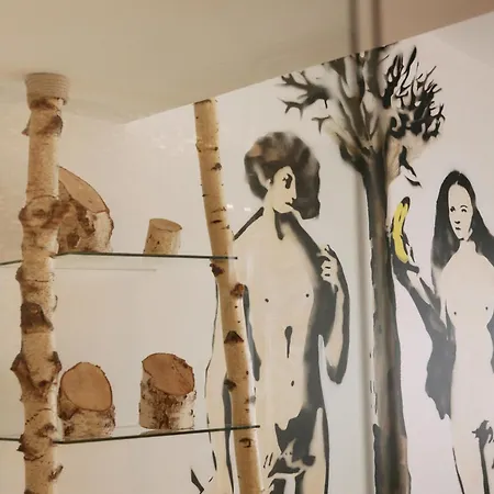 18Arts Hotel - Living In A Gallery!-2