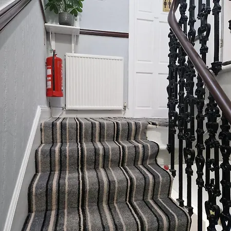 Dalry Guesthouse-2