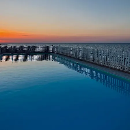 Baia Sangiorgio Hotel & Beach Club-3