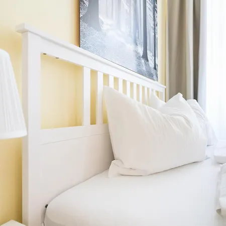 Hotel Schoenbrunn By Vienna Living Apartments-2