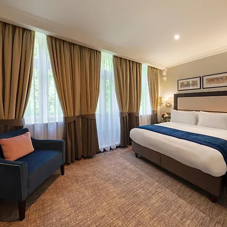 Wellington Hotel By Blue Orchid-3