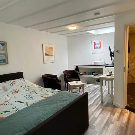 Studio Bergen-2