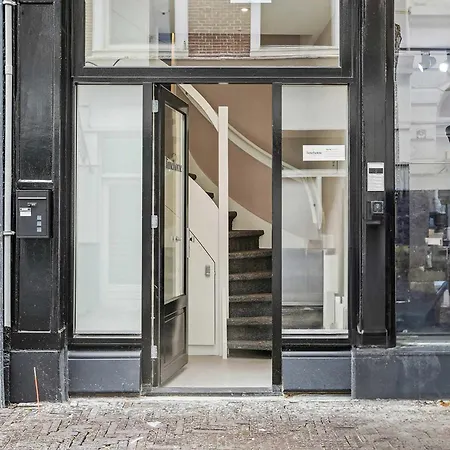 Limehome The Hague Nieuwstraat-3