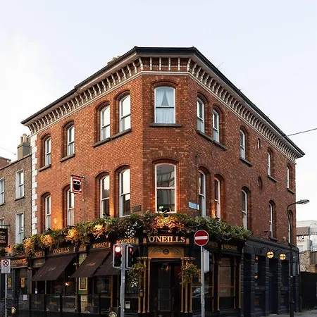 O'Neills Victorian Pub & Townhouse-3