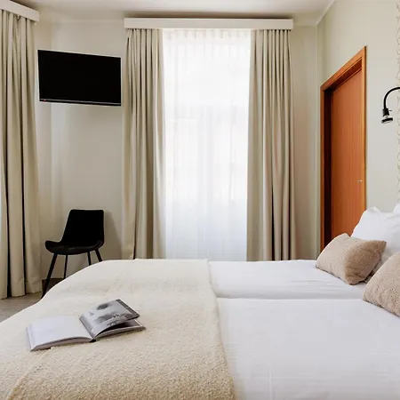 Hotel Corner House By Wp Hotels-2