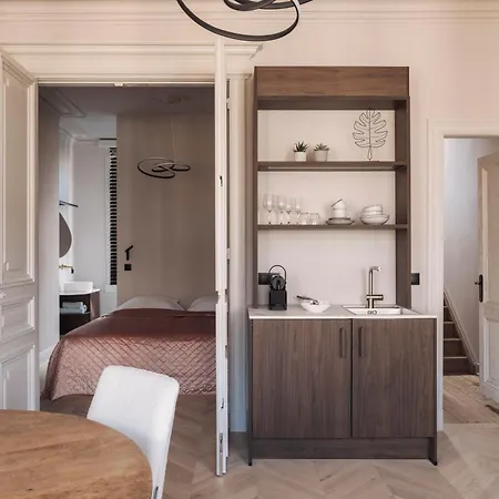 Zurenborg Suites-2