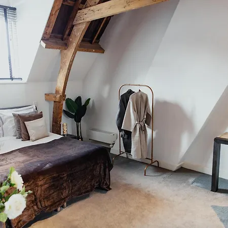Yourbnb Suites Kerkstraat-3
