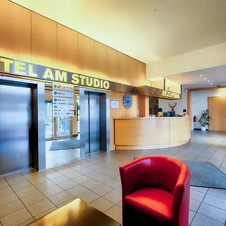 Enjoy Hotel Am Studio-3