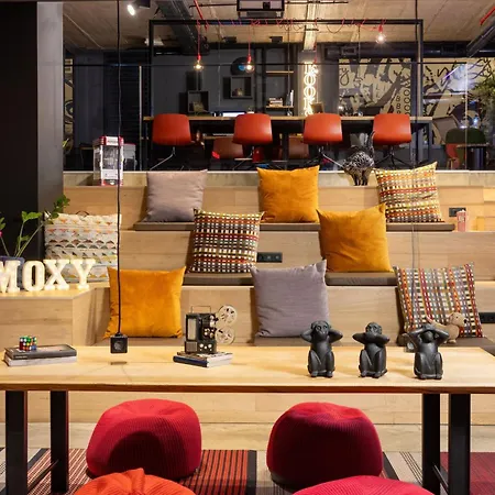 Moxy Lisbon City-2