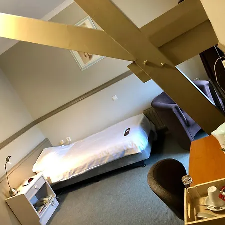 Grand Cafe Hotel de Bourgondier-2