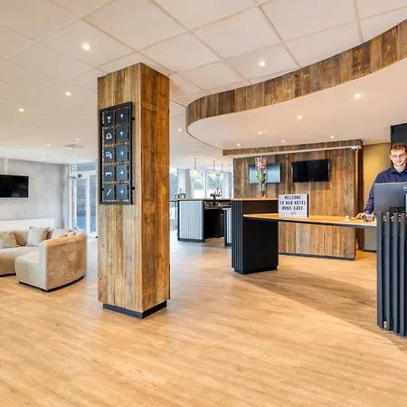 B&B Hotel Mons Gare-2