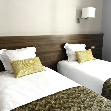 Hotellerie L'Enclos Rey-3