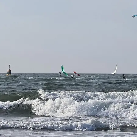Bluebeach Scheveningen-2