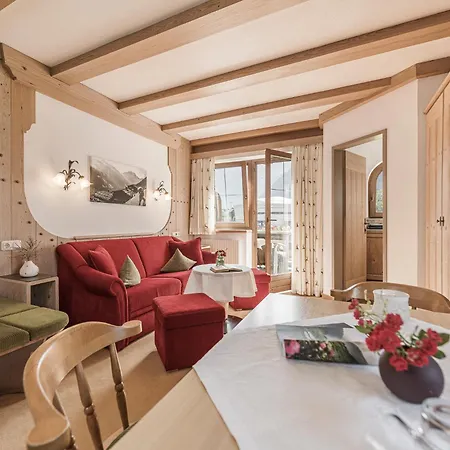 Apparthotel "Landhaus Veronika"-2