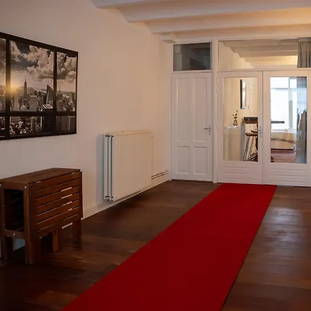 Skinny Bridge Boutique Stay-3