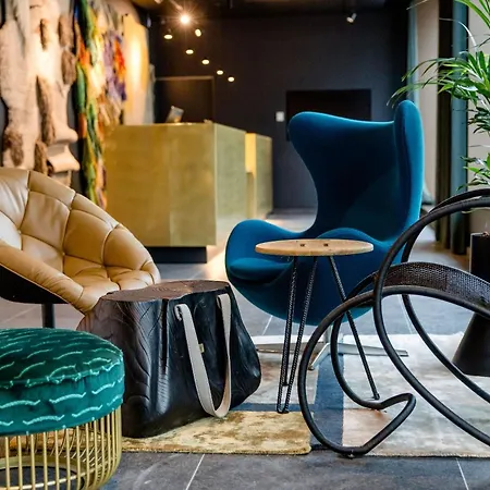 Motel One Antwerp-2