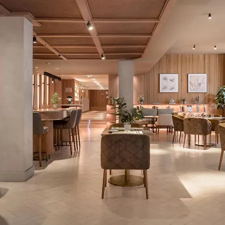 Ac Hotel Avenida De America By Marriott-3