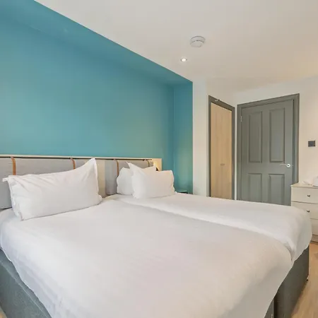 Holyrood Aparthotel-2