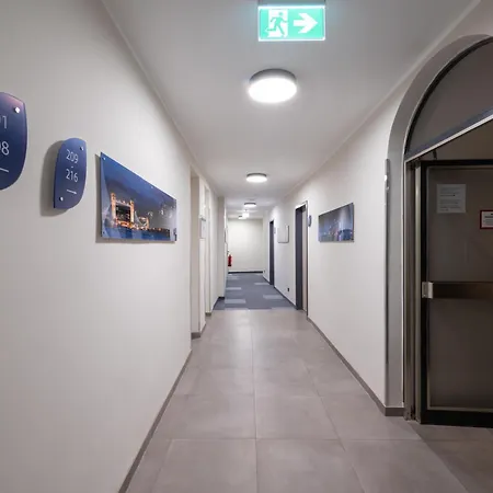 Smart Stay Hotel Station-3