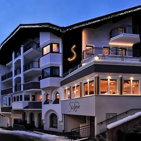Hotel Garni Stefanie-3