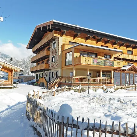 Ski in Ski out Hotel Unterellmau inkl Jokercard-3