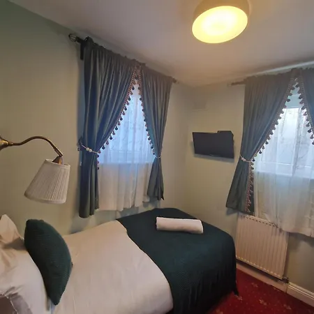 Lyndon Guesthouse-2