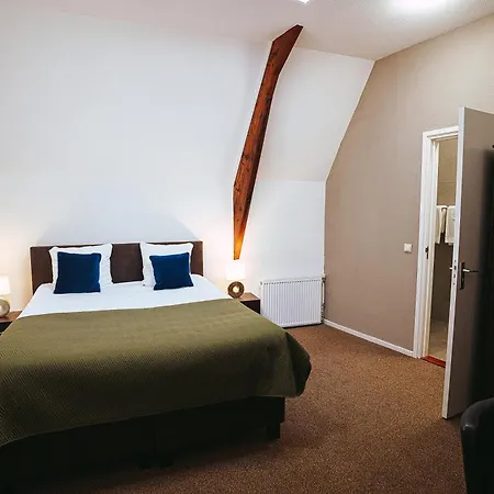 The Velvet Lodge-3