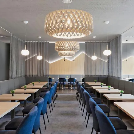 Courtyard By Marriott Munich City East-2