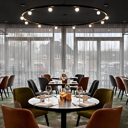 Renaissance Amsterdam Schiphol Airport Hotel-2