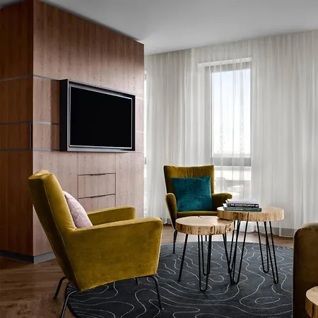 Renaissance Amsterdam Schiphol Airport Hotel-3