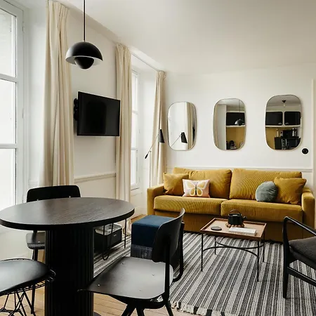 My Maison In Paris - Louvre-2