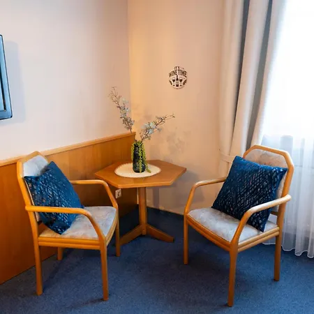 Hotel Guelser Weinstube-3