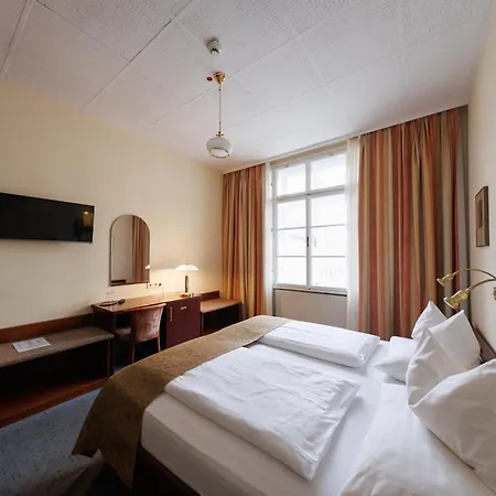 Continental Hotel-Pension-2