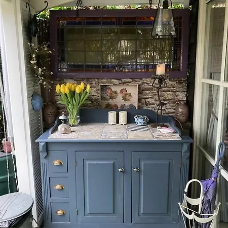 B&B Het Tuinhuisje-3