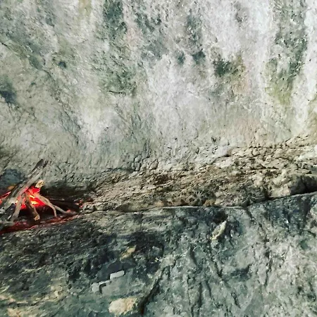 La grotte Dinant-2